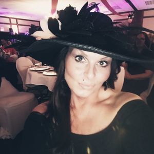 Meet your Posher, Leanne